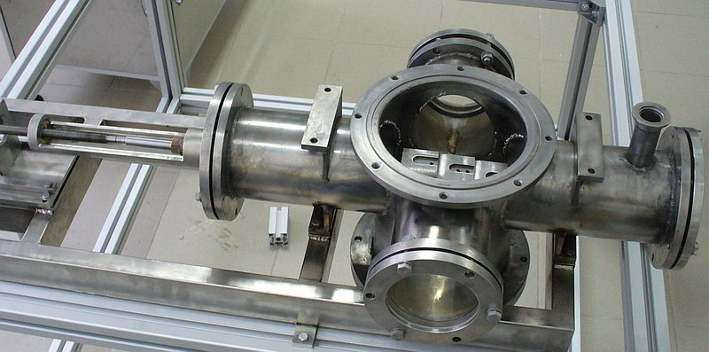 CVD-реактор для нанесения покрытий на образцы сложной формы